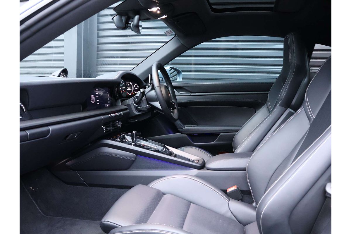 2023 Porsche 911 Carrera GTS 992