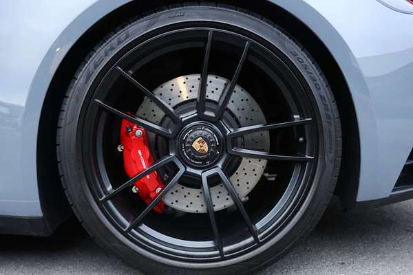 2023 Porsche 911 Carrera GTS 992