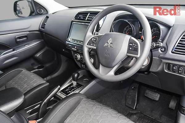 2025 Mitsubishi ASX ES XD