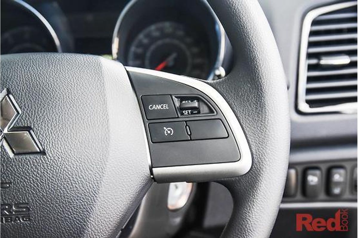 2025 Mitsubishi ASX ES XD
