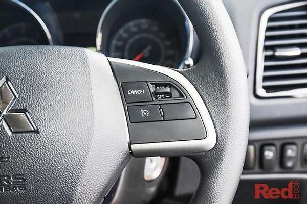 2025 Mitsubishi ASX ES XD