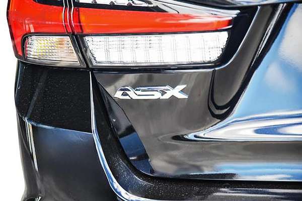 2025 Mitsubishi ASX ES XD