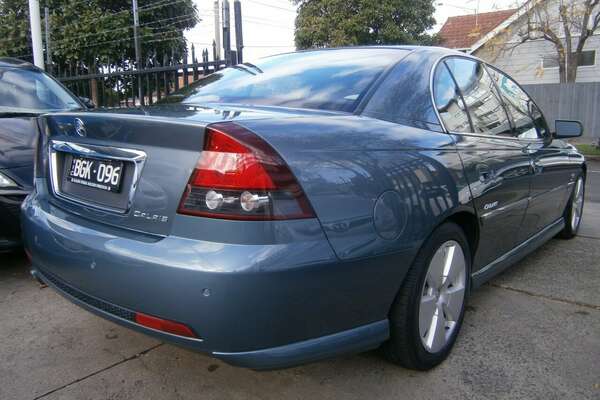 2005 Holden Calais  VZ