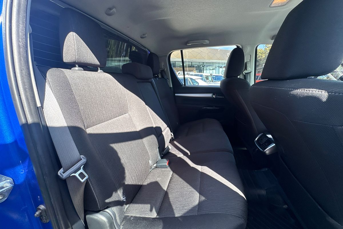 2022 Toyota Hilux SR5 GUN126R 4X4