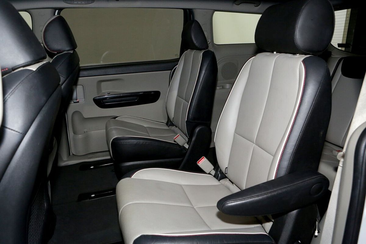 2020 Kia Carnival SLi YP