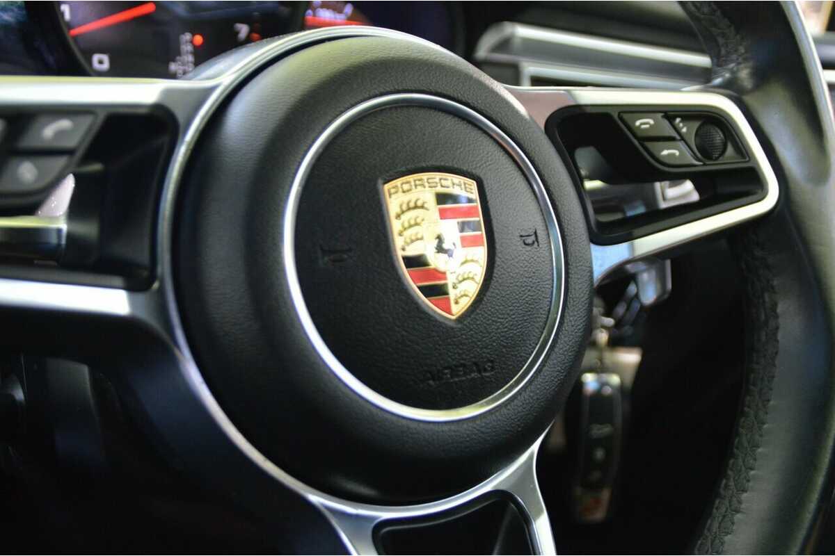 2017 Porsche Macan GTS PDK AWD 95B MY17