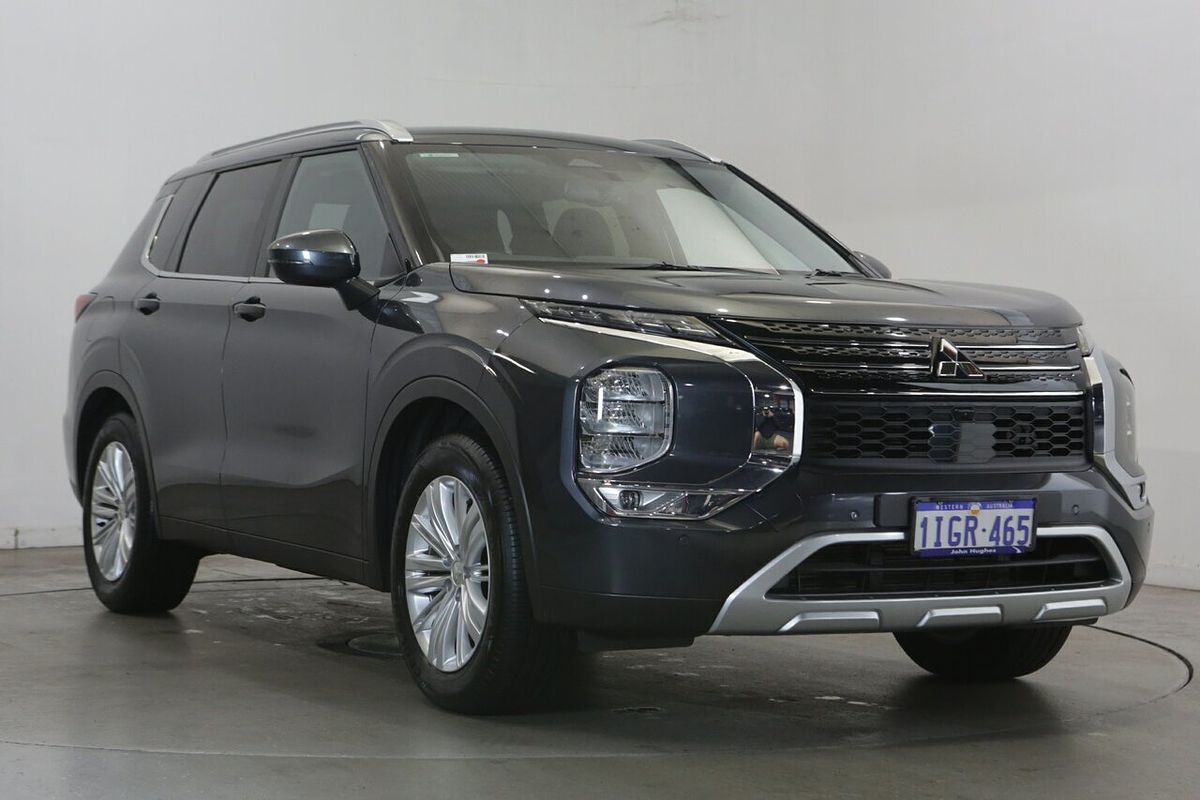 2024 Mitsubishi Outlander LS ZM
