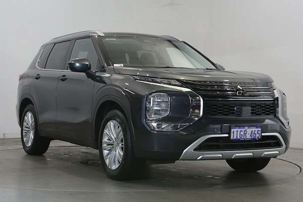 2024 Mitsubishi Outlander LS ZM