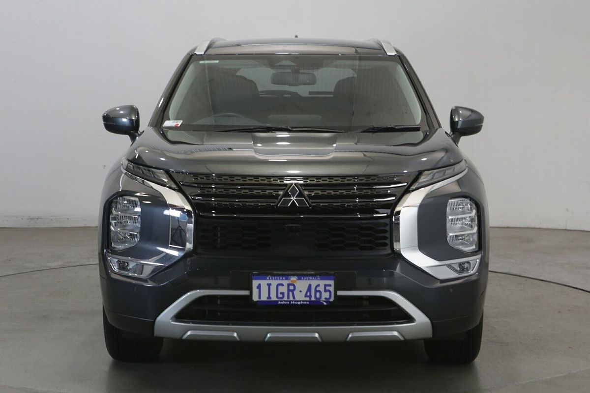 2024 Mitsubishi Outlander LS ZM