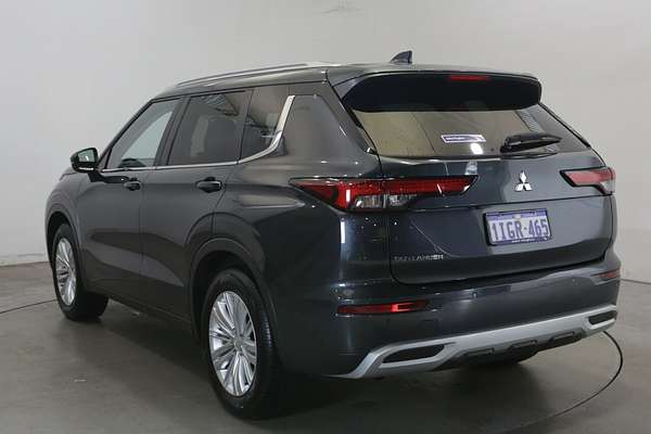 2024 Mitsubishi Outlander LS ZM