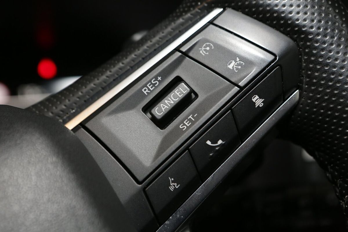 2024 Mitsubishi Outlander LS ZM