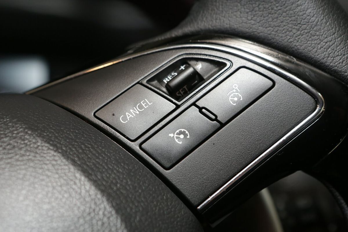 2024 Mitsubishi Eclipse Cross LS YB
