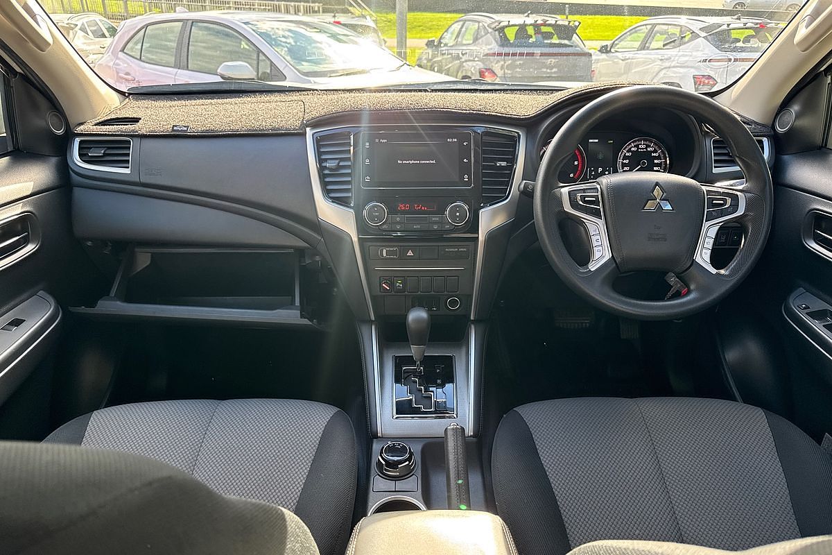 2019 Mitsubishi Triton GLX+ MR 4X4