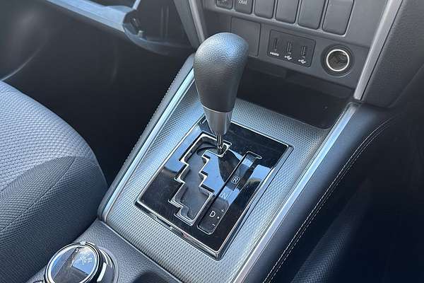 2019 Mitsubishi Triton GLX+ MR 4X4
