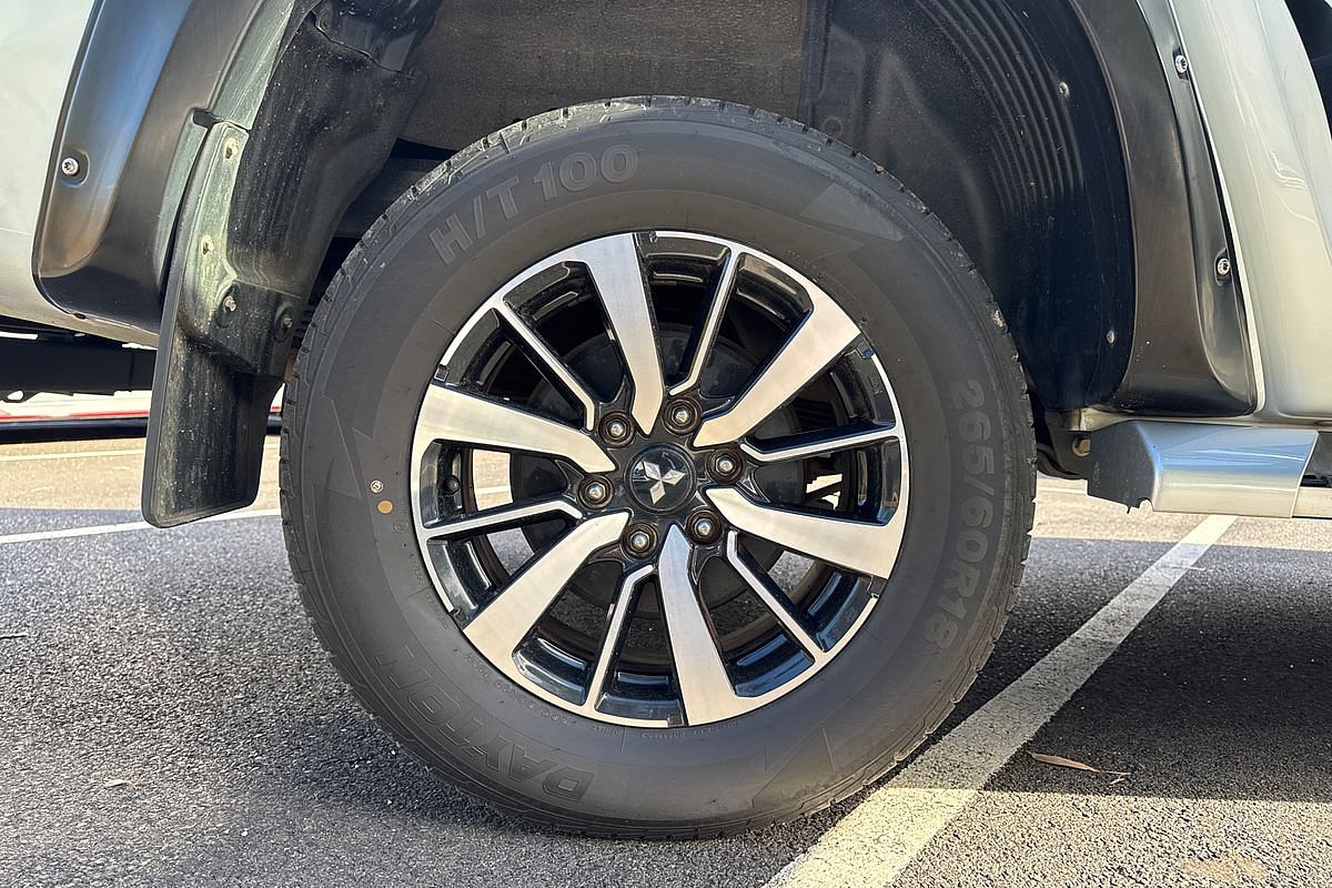 2019 Mitsubishi Triton GLX+ MR 4X4