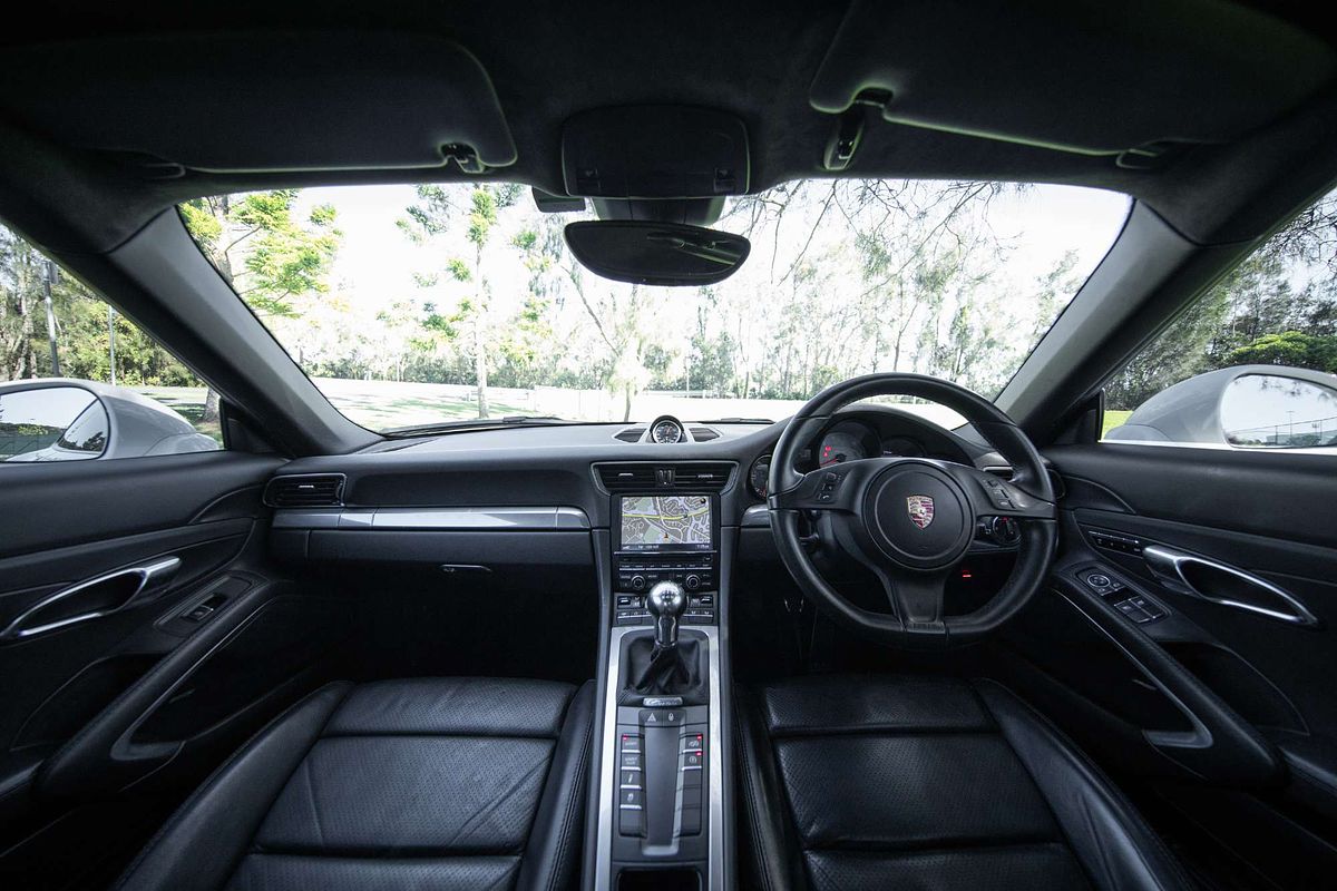 2013 Porsche 911 Carrera S 991