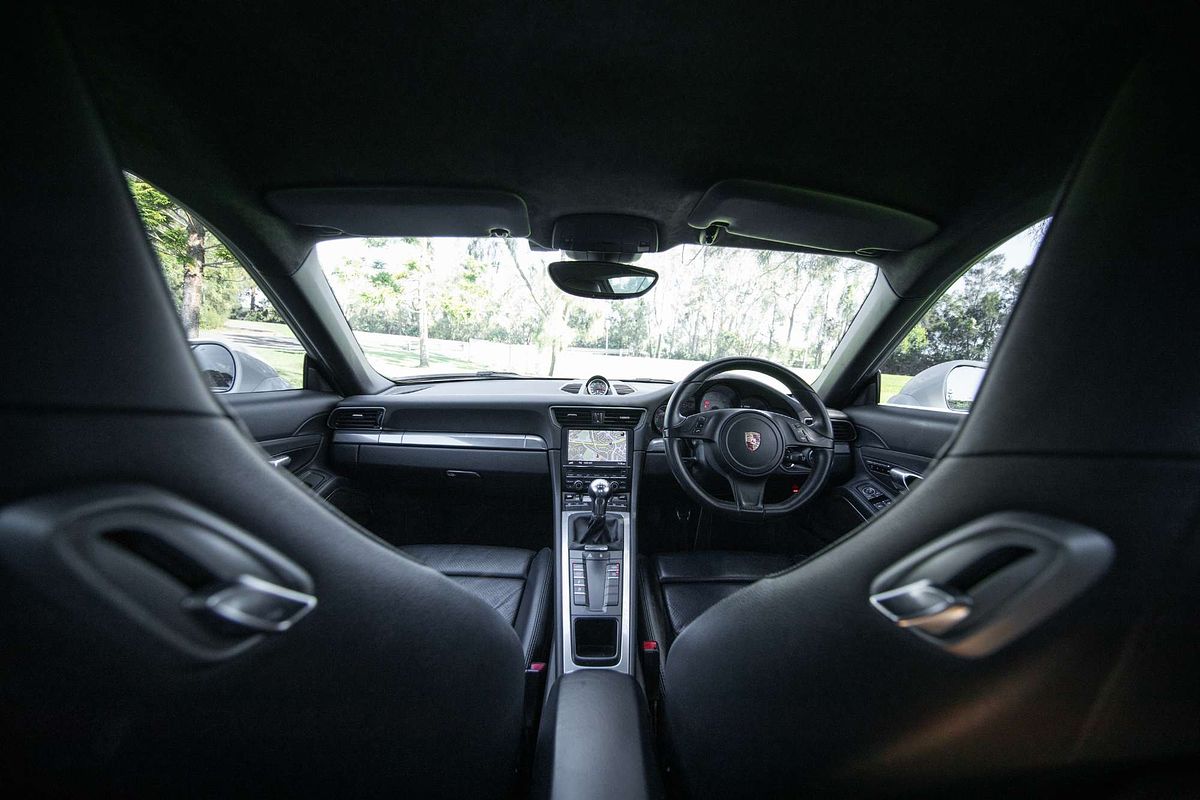 2013 Porsche 911 Carrera S 991