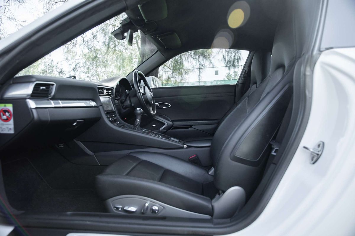 2013 Porsche 911 Carrera S 991