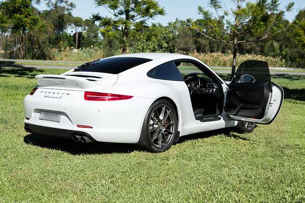 2013 Porsche 911 Carrera S 991