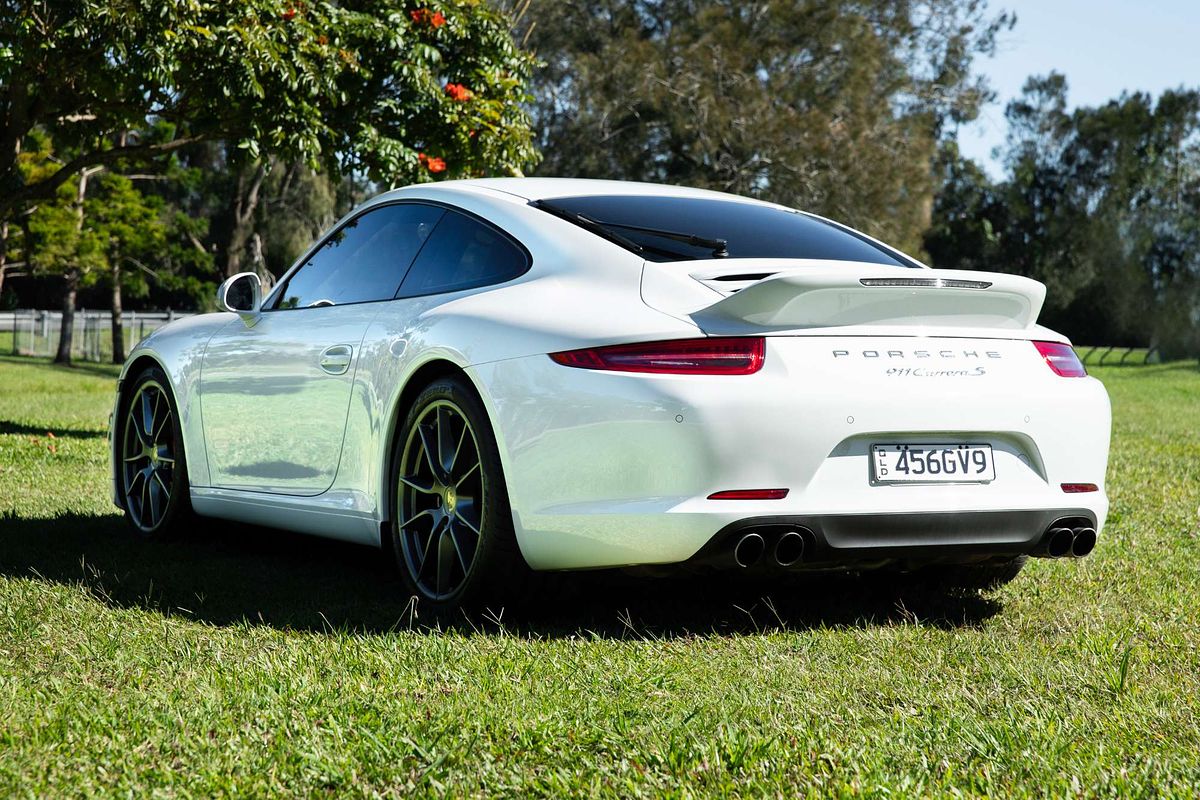2013 Porsche 911 Carrera S 991