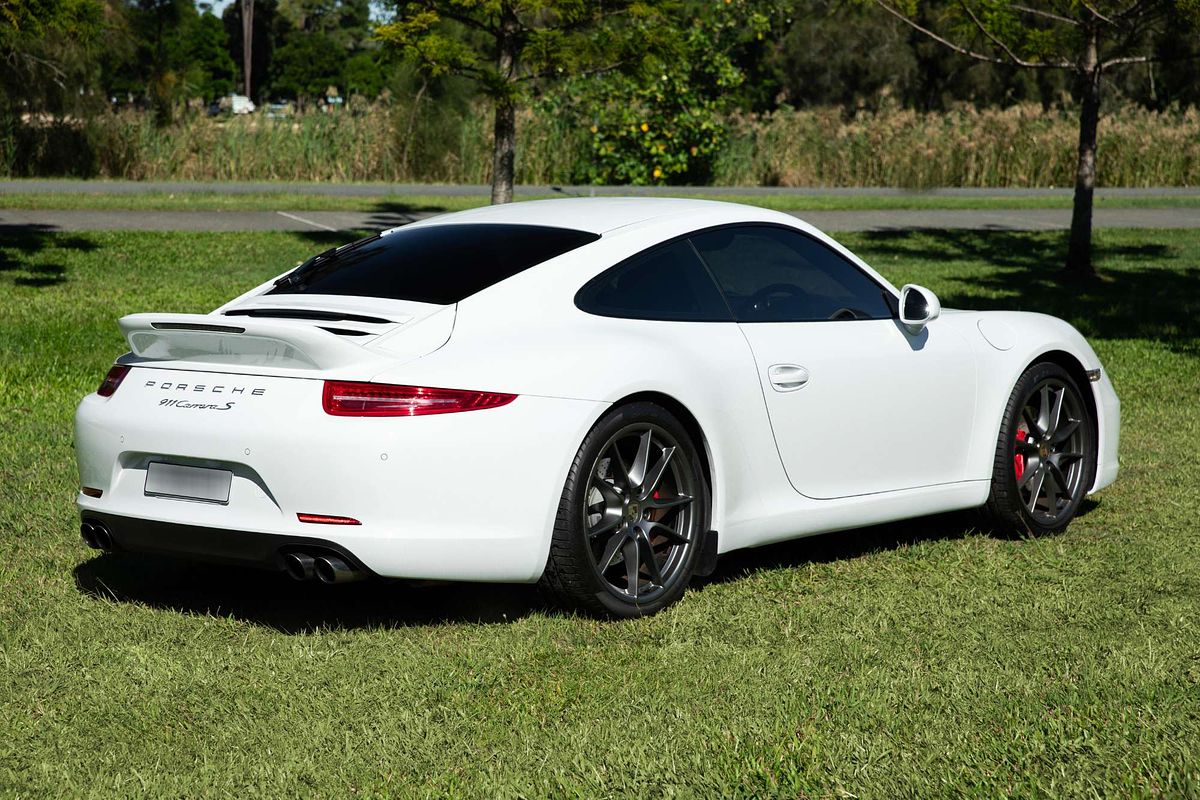 2013 Porsche 911 Carrera S 991