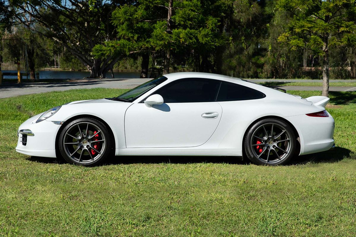 2013 Porsche 911 Carrera S 991