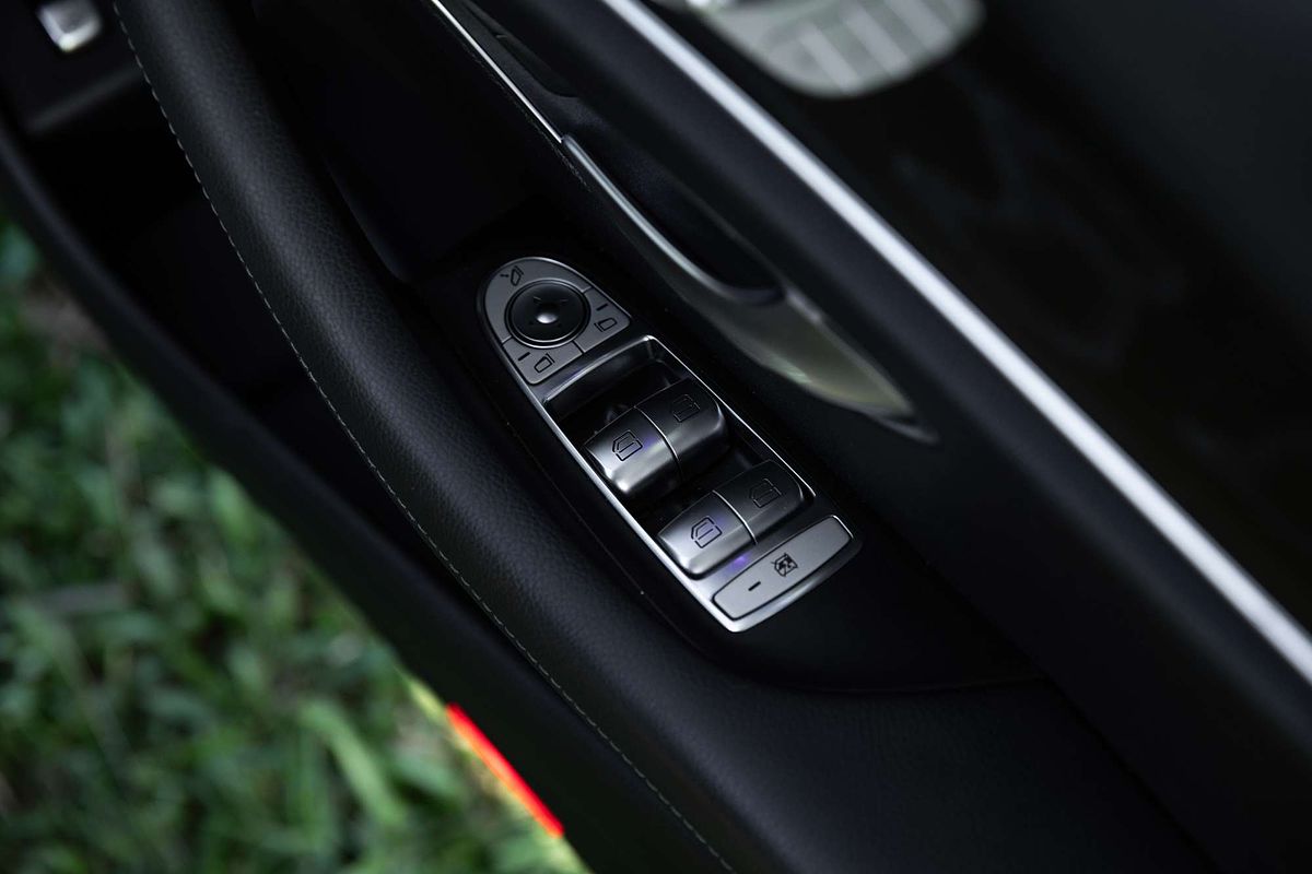 2016 Mercedes-Benz E-Class E200 W213