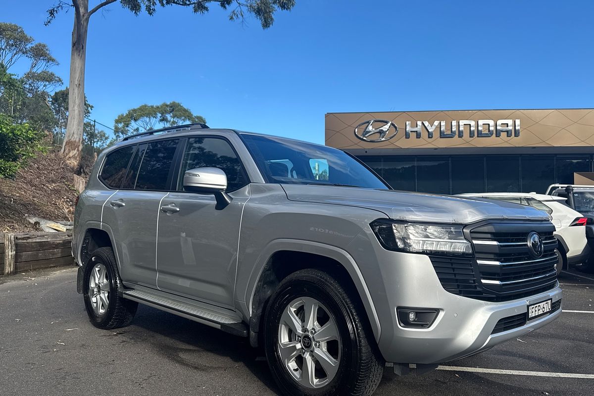 2024 Toyota Landcruiser GXL FJA300R