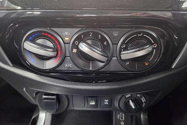 2025 Nissan Navara SL D23 4X4