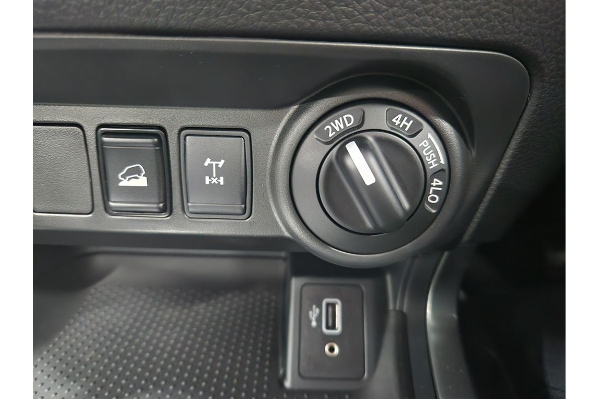 2025 Nissan Navara SL D23 4X4