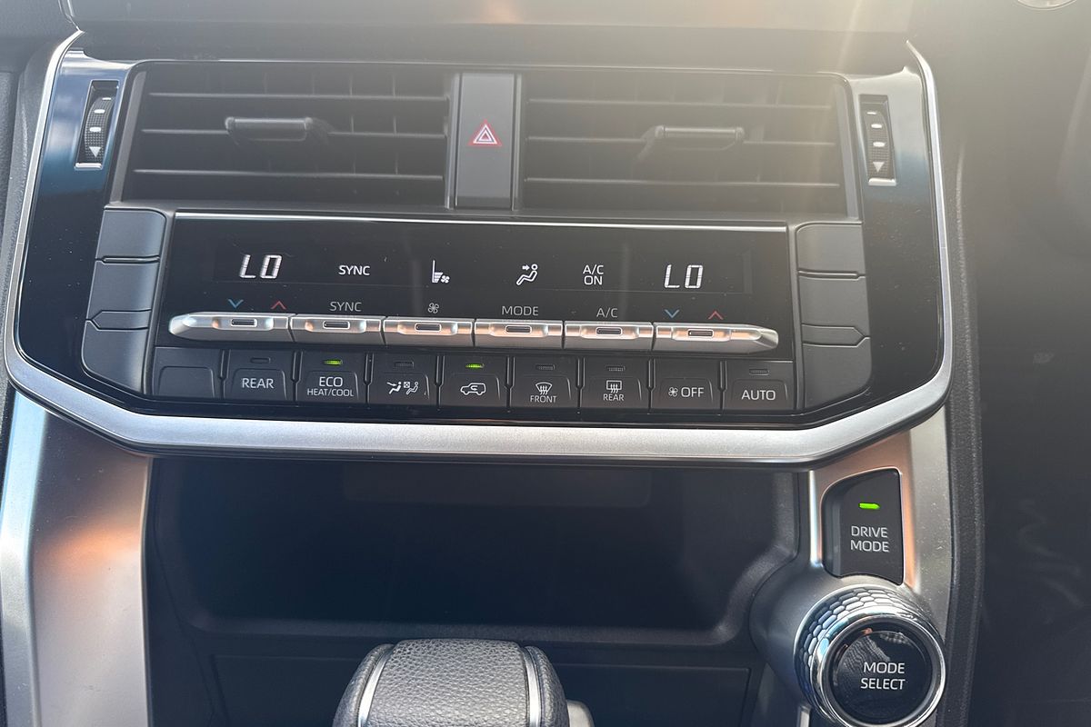 2024 Toyota Landcruiser GXL FJA300R