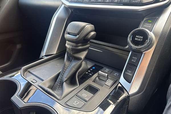 2024 Toyota Landcruiser GXL FJA300R