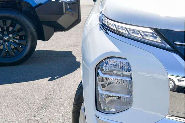 2024 Mitsubishi Outlander ES ZM