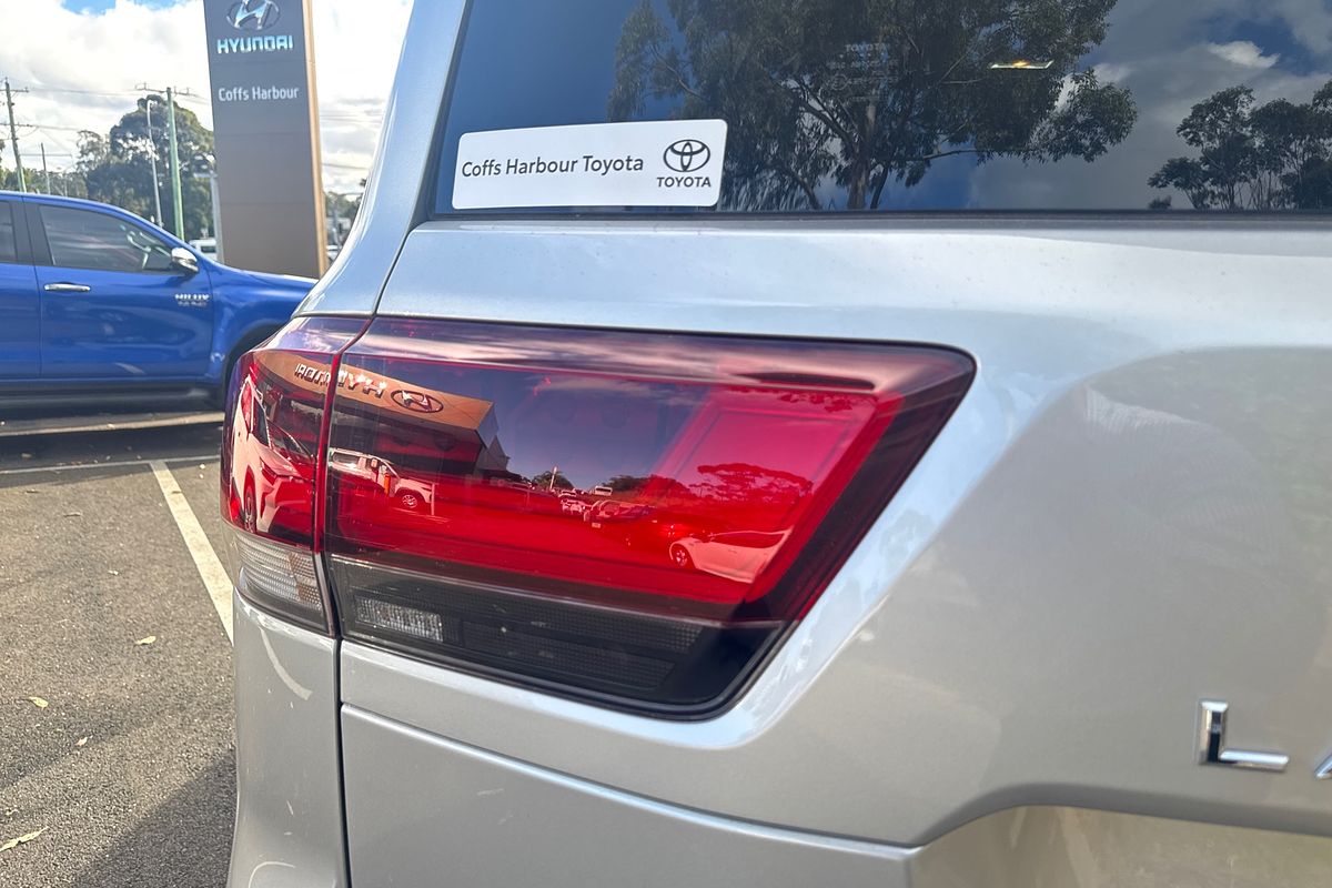 2024 Toyota Landcruiser GXL FJA300R