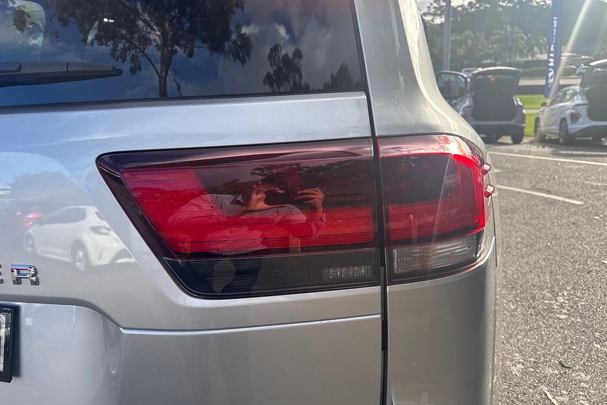2024 Toyota Landcruiser GXL FJA300R