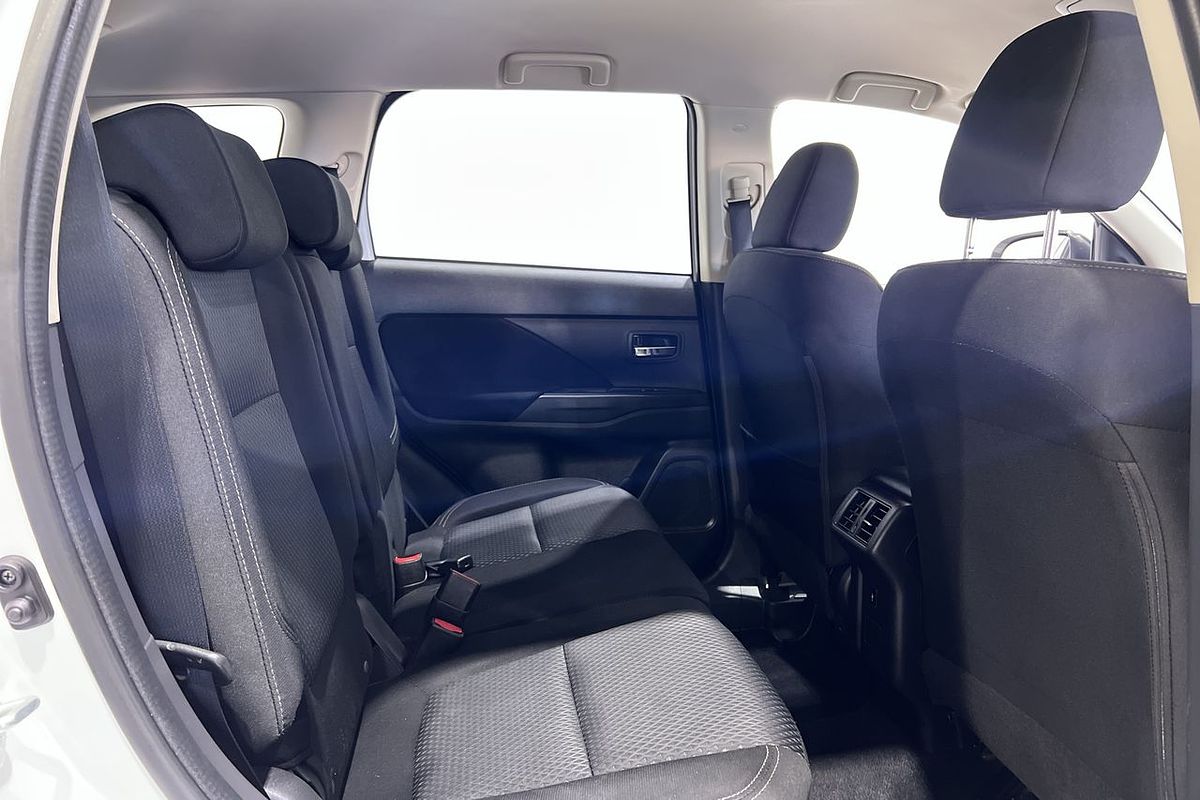 2019 Mitsubishi Outlander ES ZL