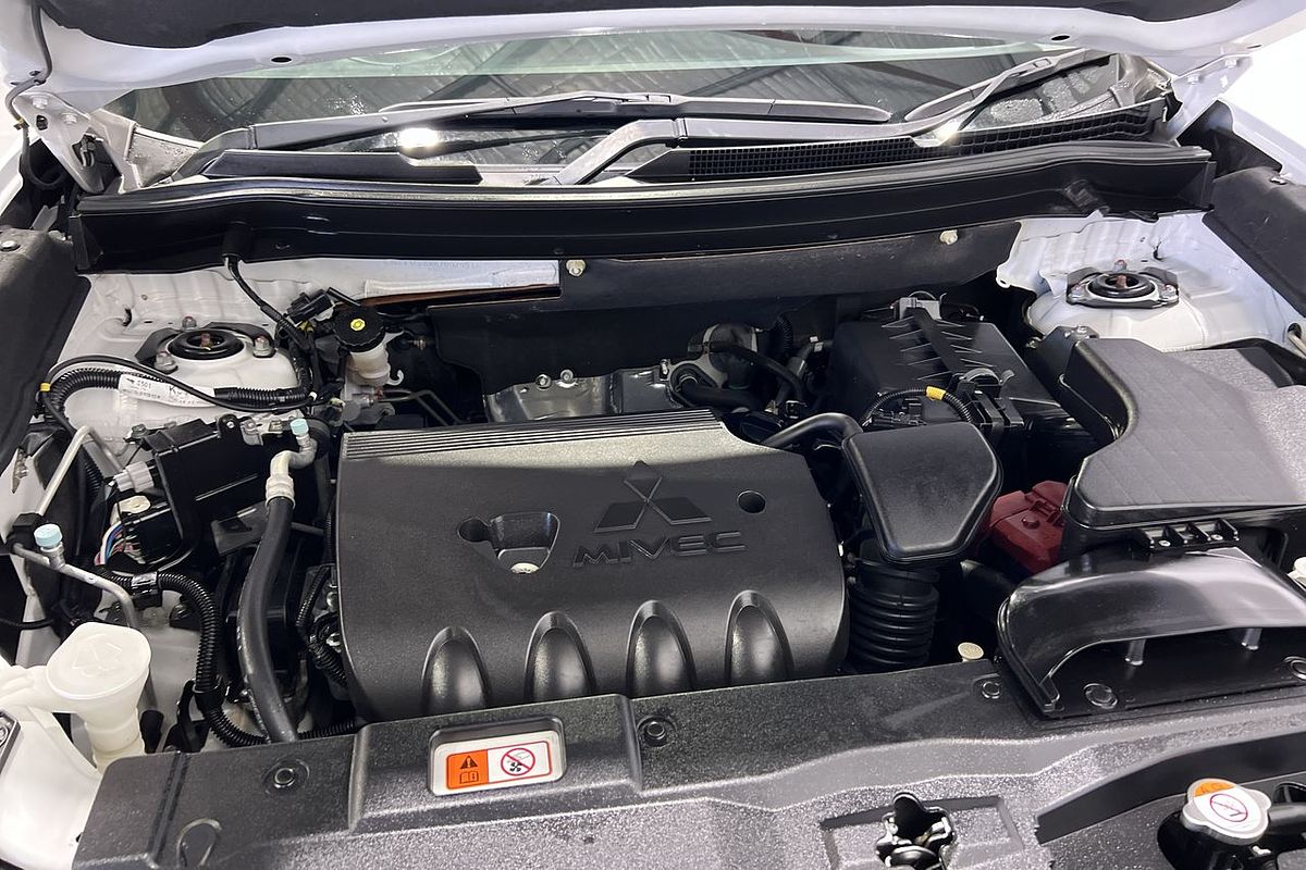 2019 Mitsubishi Outlander ES ZL