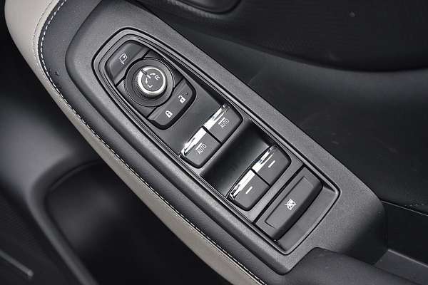 2024 Subaru Forester 2.5i-S S5