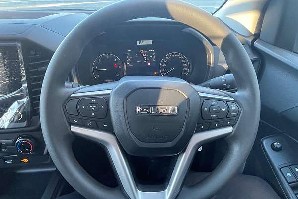 2025 Isuzu D-MAX SX High Ride Rear Wheel Drive