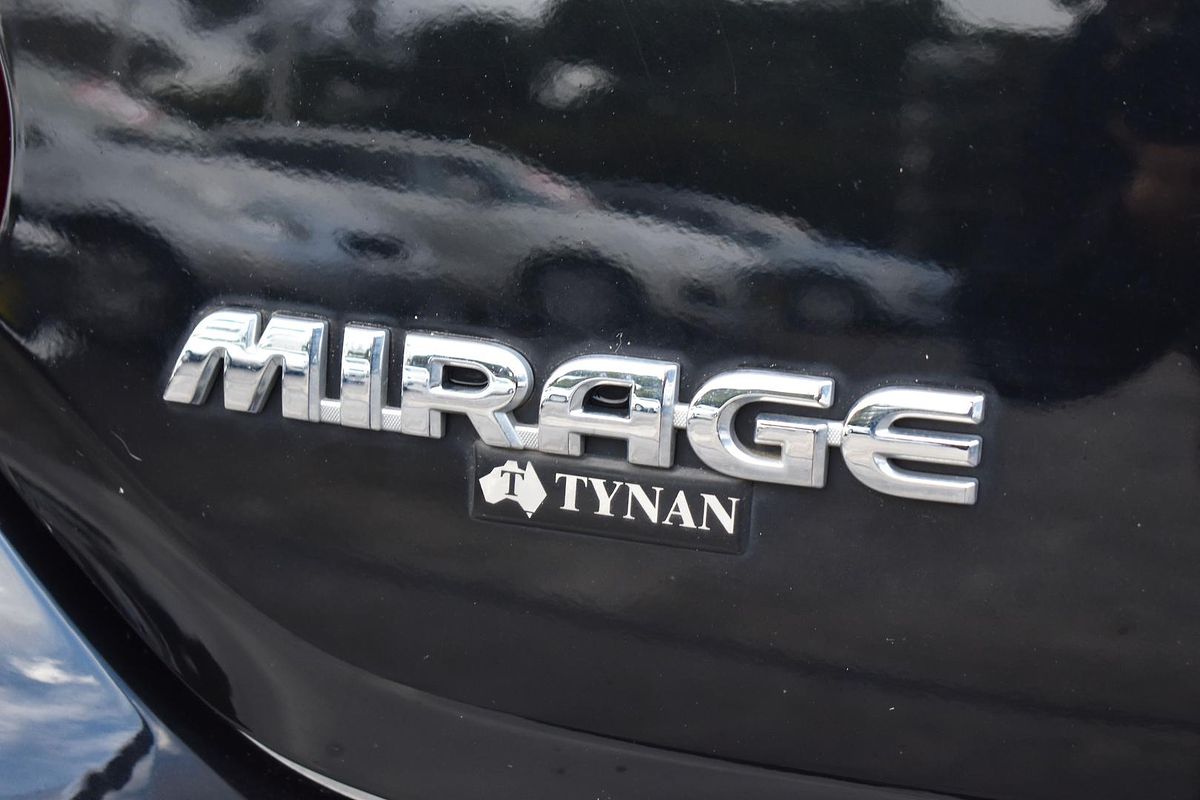 2021 Mitsubishi Mirage ES LB