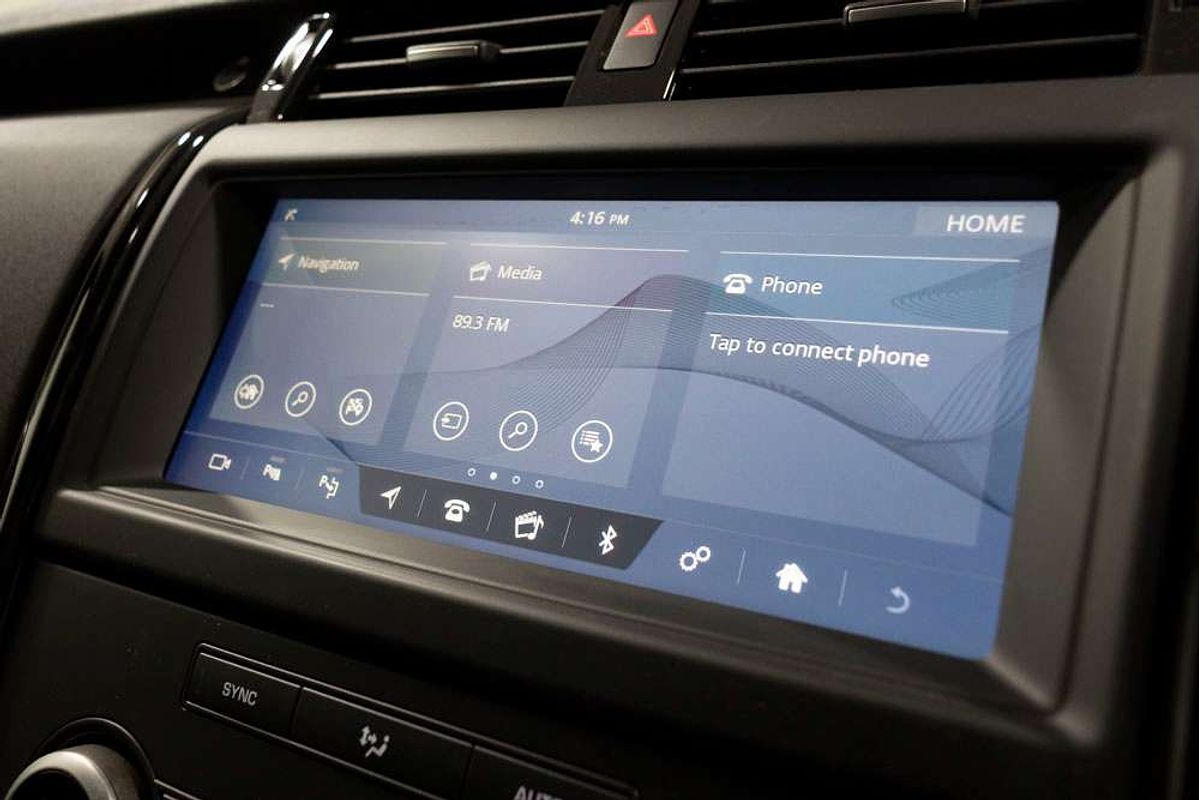 2019 Land Rover Discovery SD4 SE Series 5