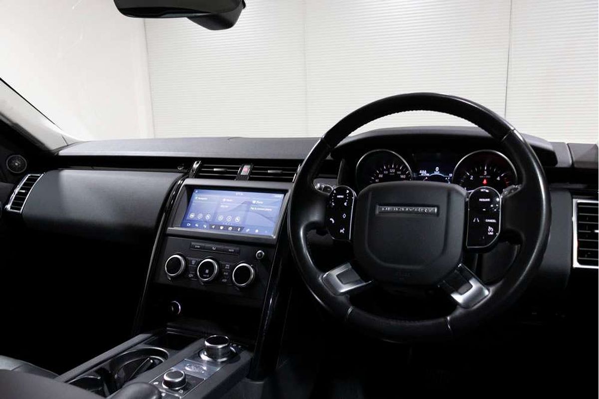 2019 Land Rover Discovery SD4 SE Series 5
