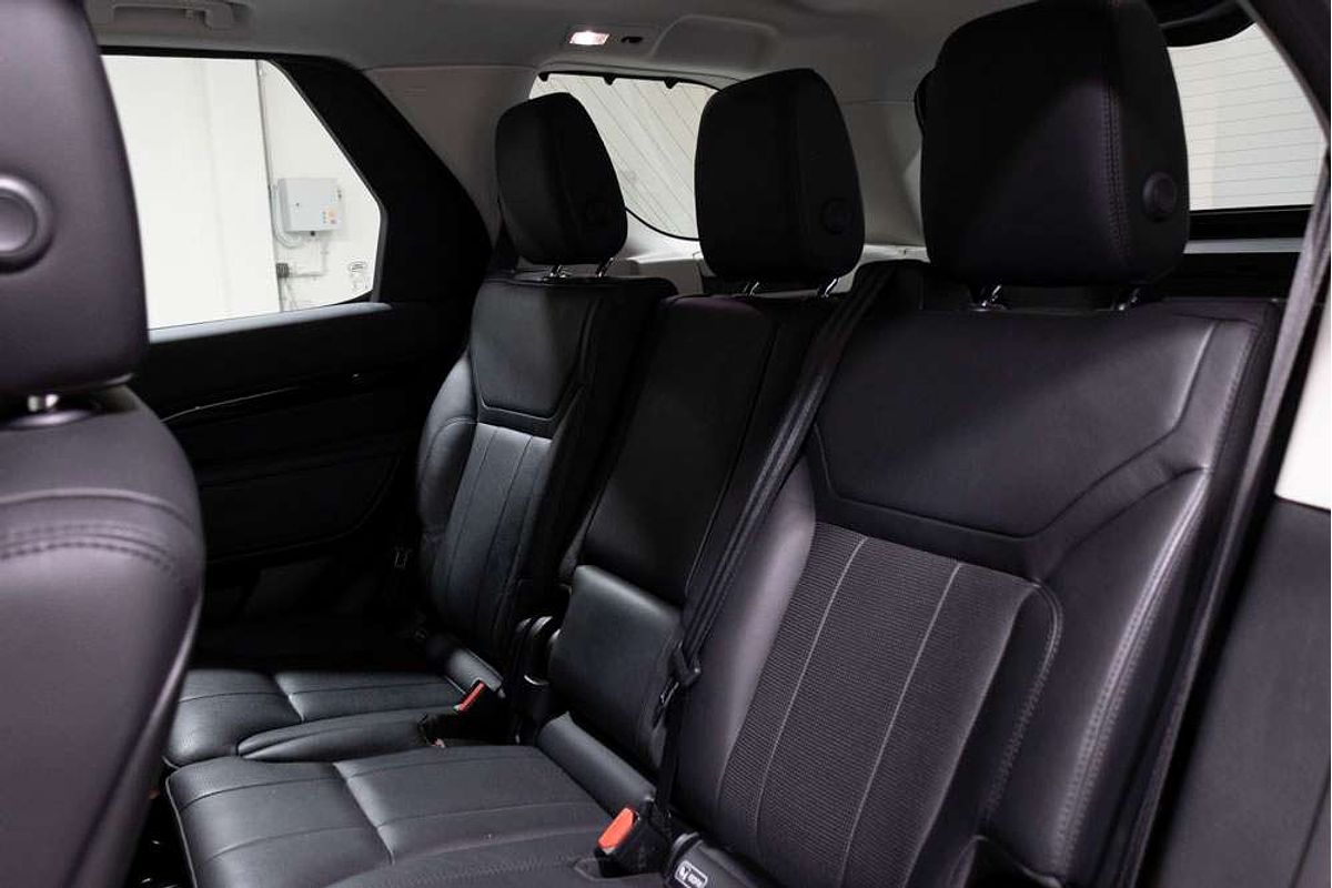 2019 Land Rover Discovery SD4 SE Series 5