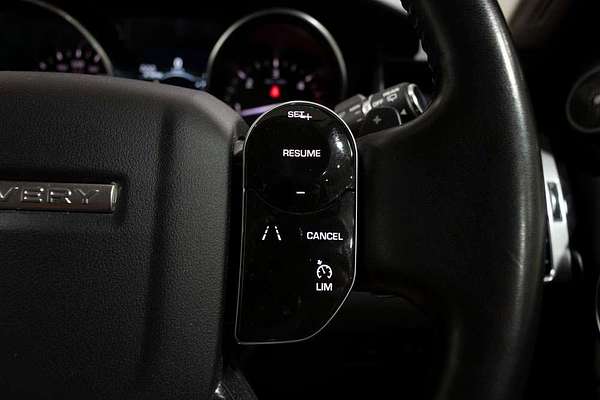 2019 Land Rover Discovery SD4 SE Series 5