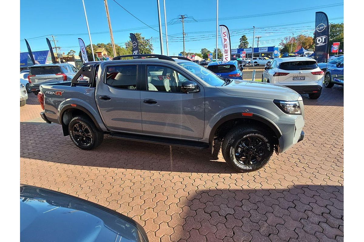 2025 Nissan Navara PRO-4X D23 4X4