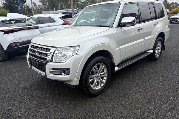 2017 Mitsubishi Pajero GLX NX