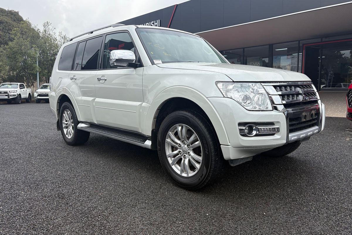 2017 Mitsubishi Pajero GLX NX