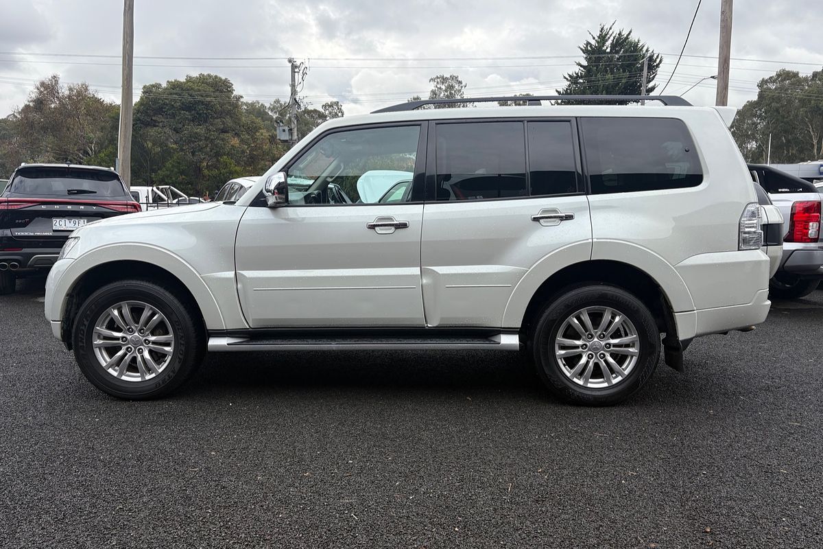 2017 Mitsubishi Pajero GLX NX