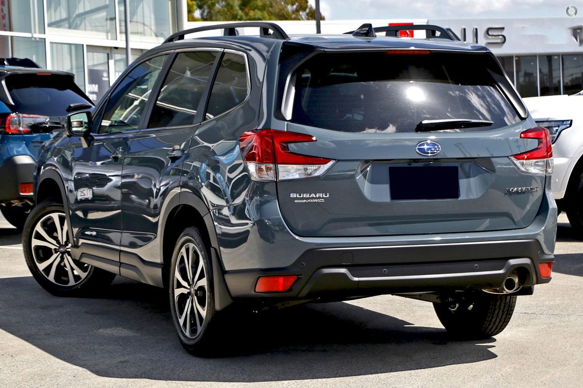 2024 Subaru Forester 2.5i Premium S5