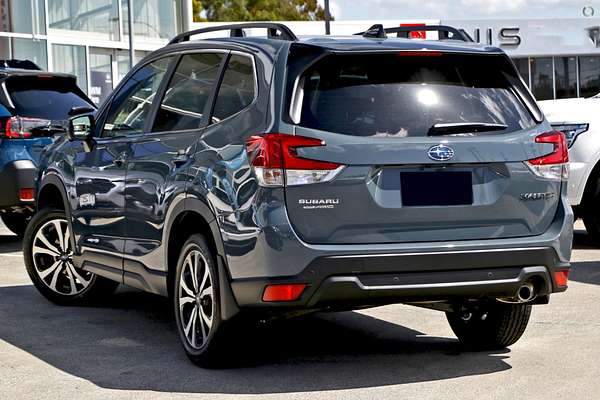 2024 Subaru Forester 2.5i Premium S5